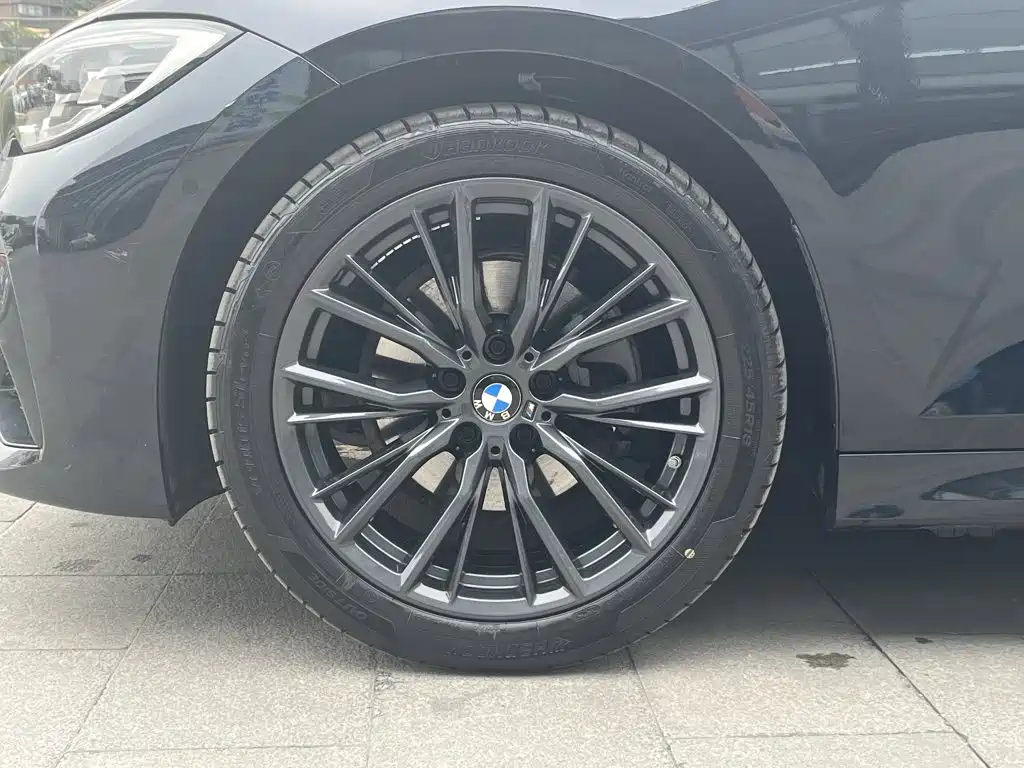 BMW 3 Series — миниатюра 10