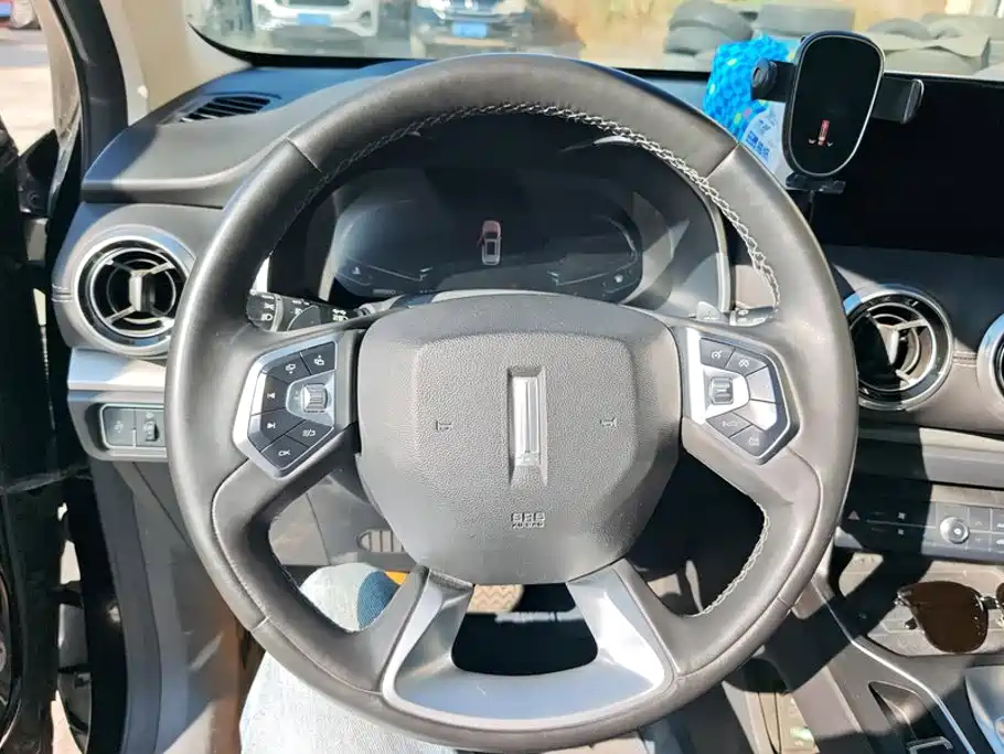 Wey Wey VV6 — миниатюра 14