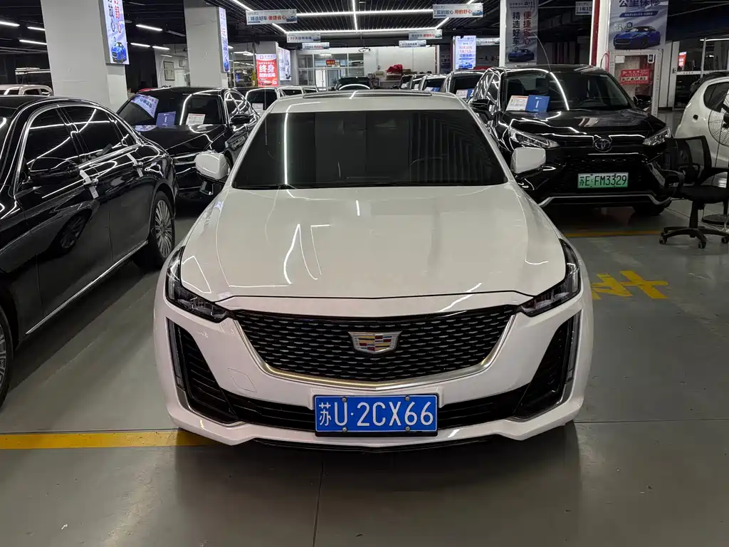 Cadillac CT5 — миниатюра 2
