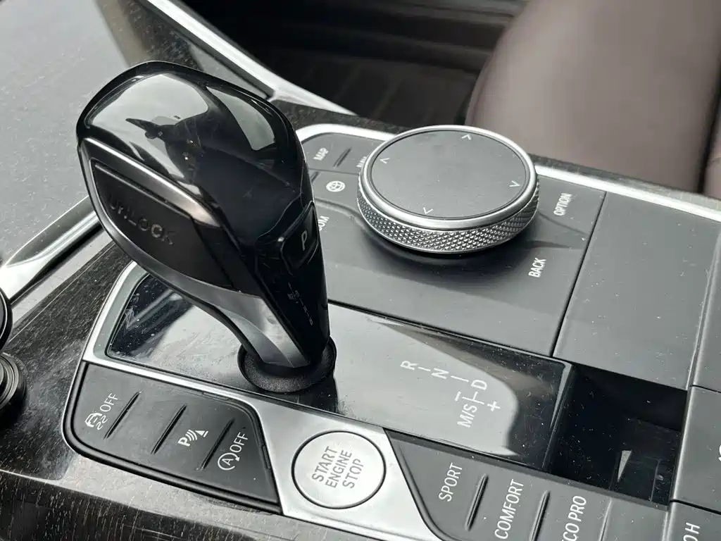 BMW 3 Series — миниатюра 12