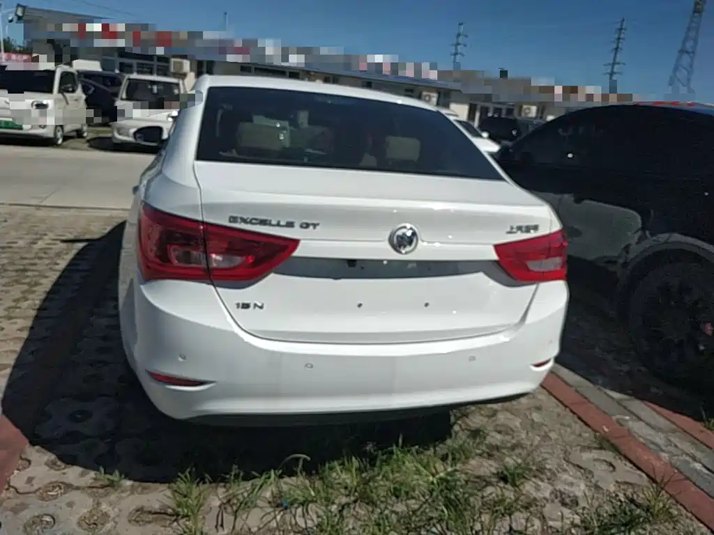 Buick Excelle — миниатюра 6