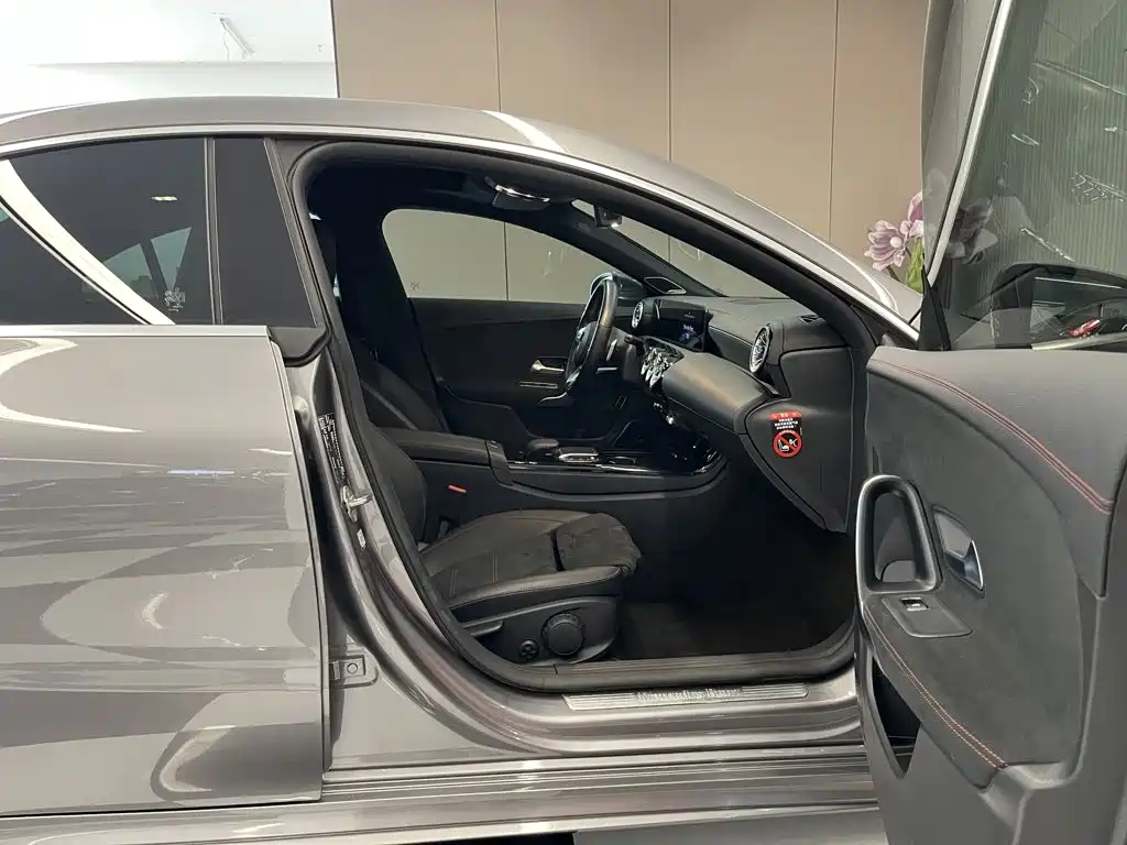 Mercedes-Benz CLA (Import) — миниатюра 18