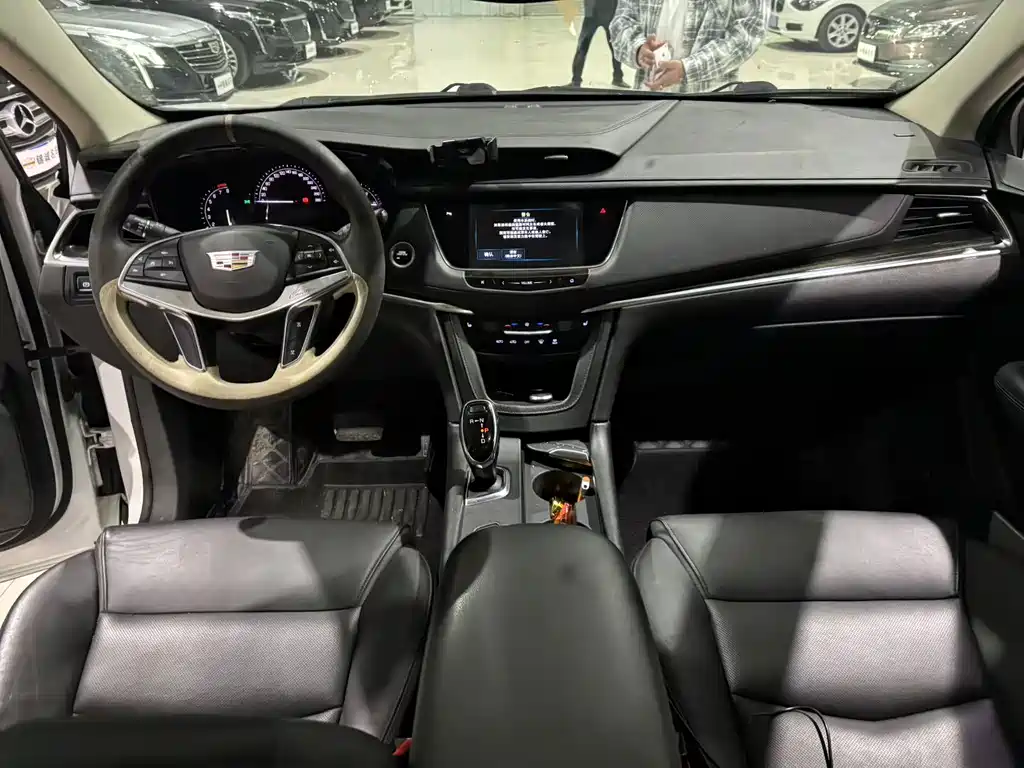 Cadillac XT5 — миниатюра 9