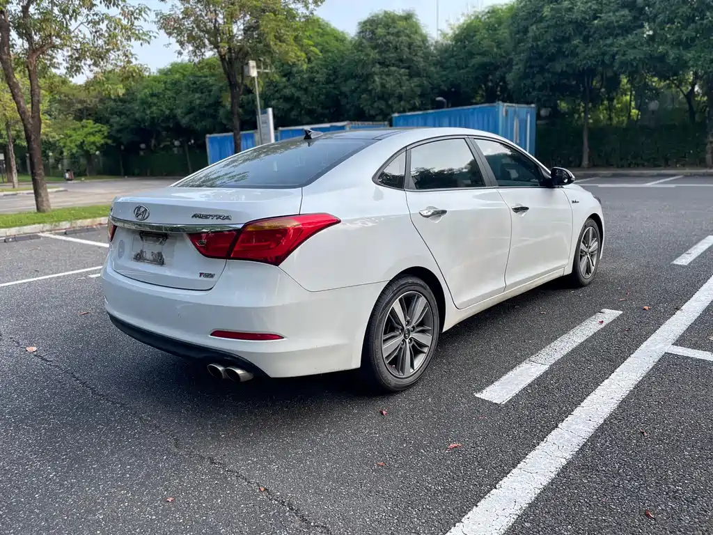 Hyundai Mistra — миниатюра 14