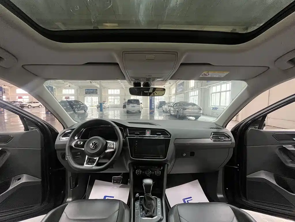 Volkswagen Tiguan L — миниатюра 8
