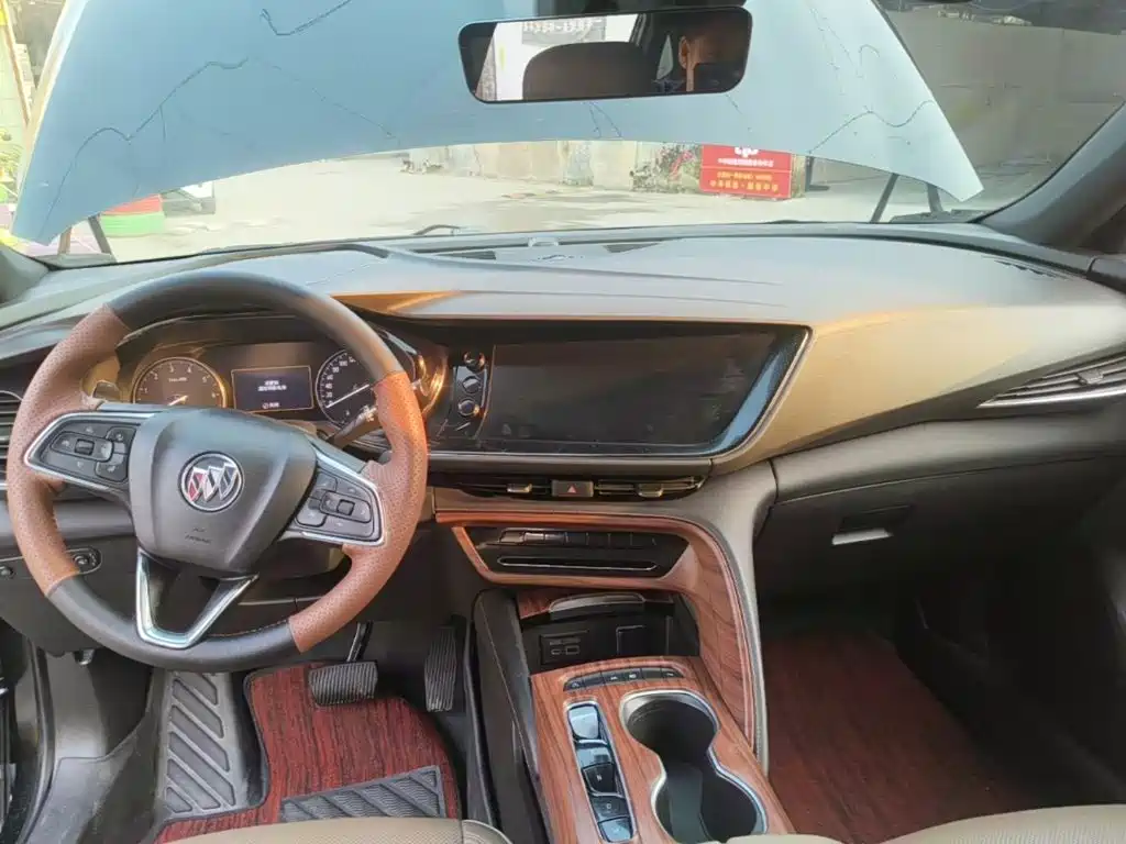 Buick Envision Plus — миниатюра 10