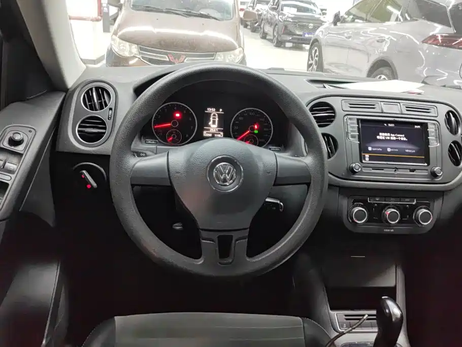 Volkswagen Tiguan — миниатюра 15