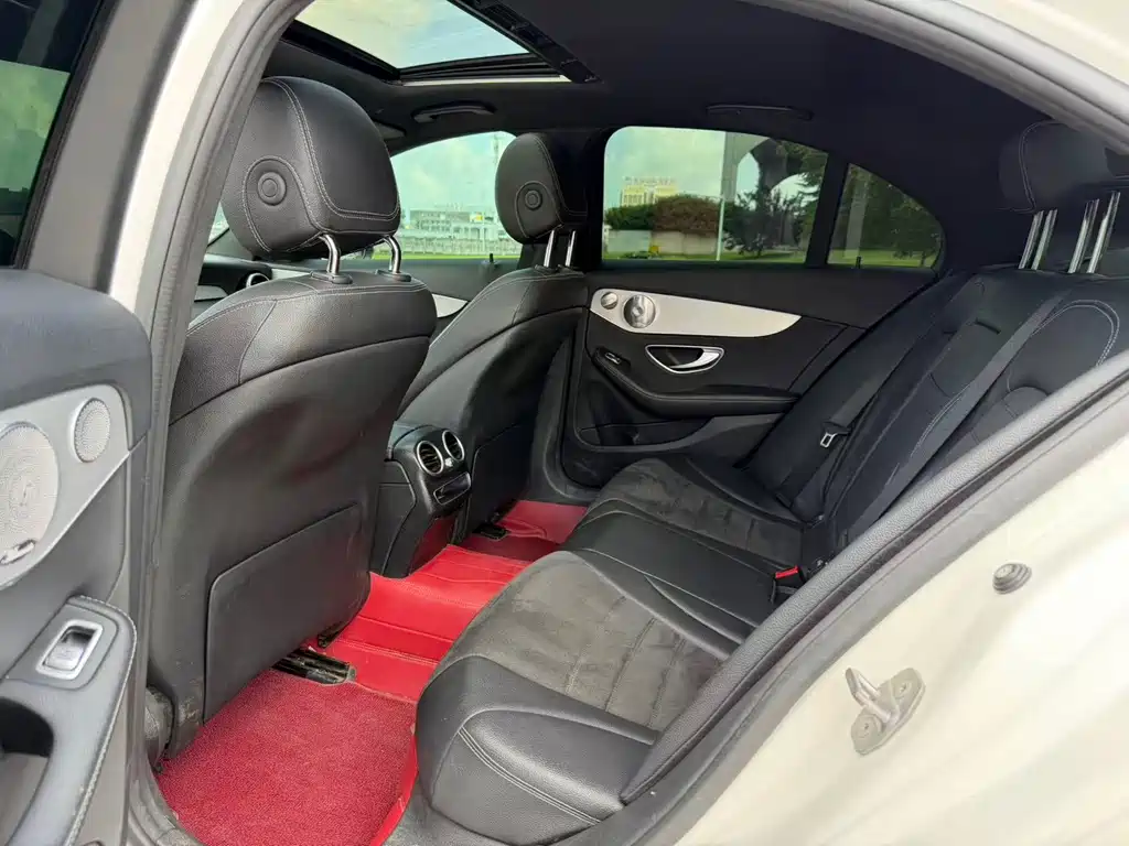 Mercedes-Benz C-Class — миниатюра 5