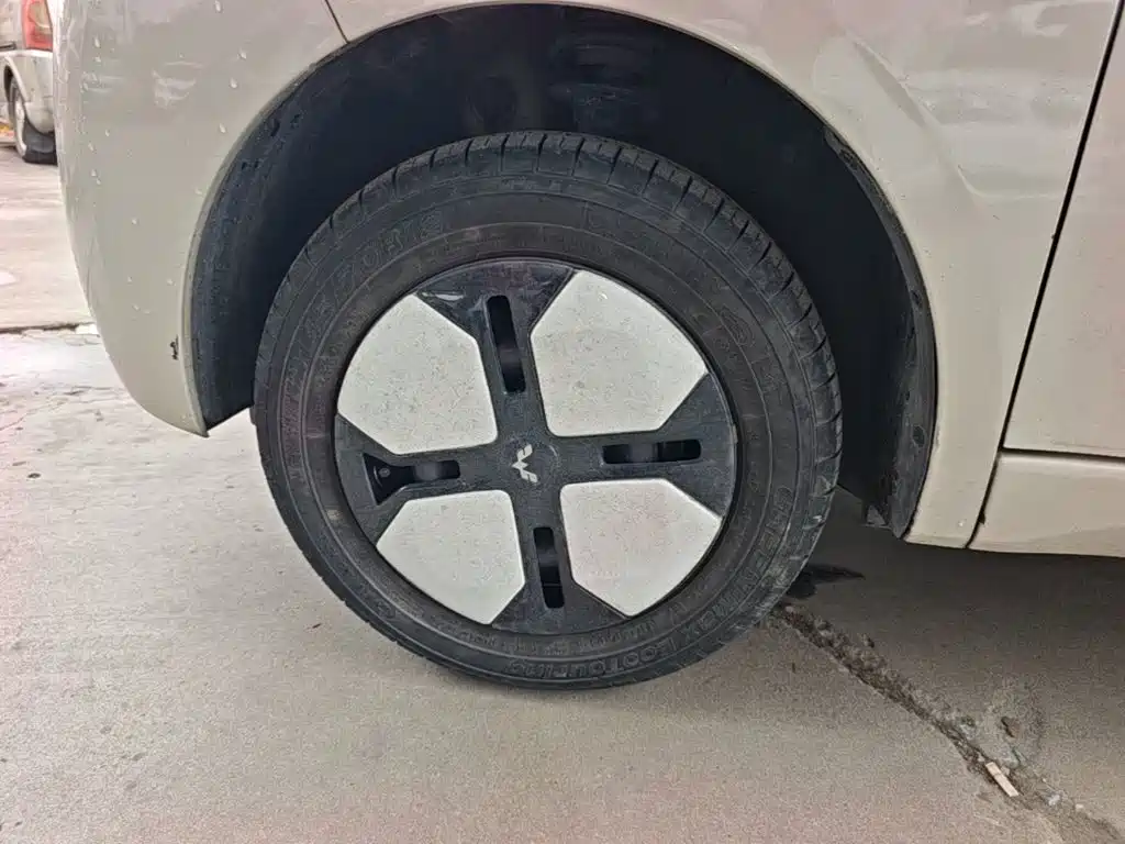 Wuling MINIEV — миниатюра 23