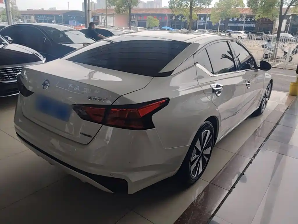 Nissan Teana — миниатюра 7
