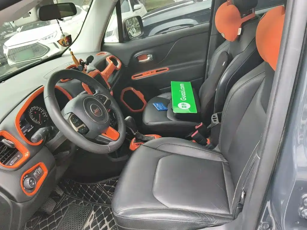 Jeep Renegade — миниатюра 12