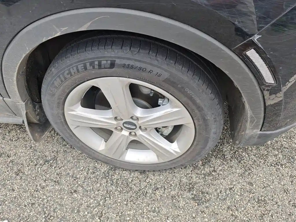 Lincoln MKC — миниатюра 9