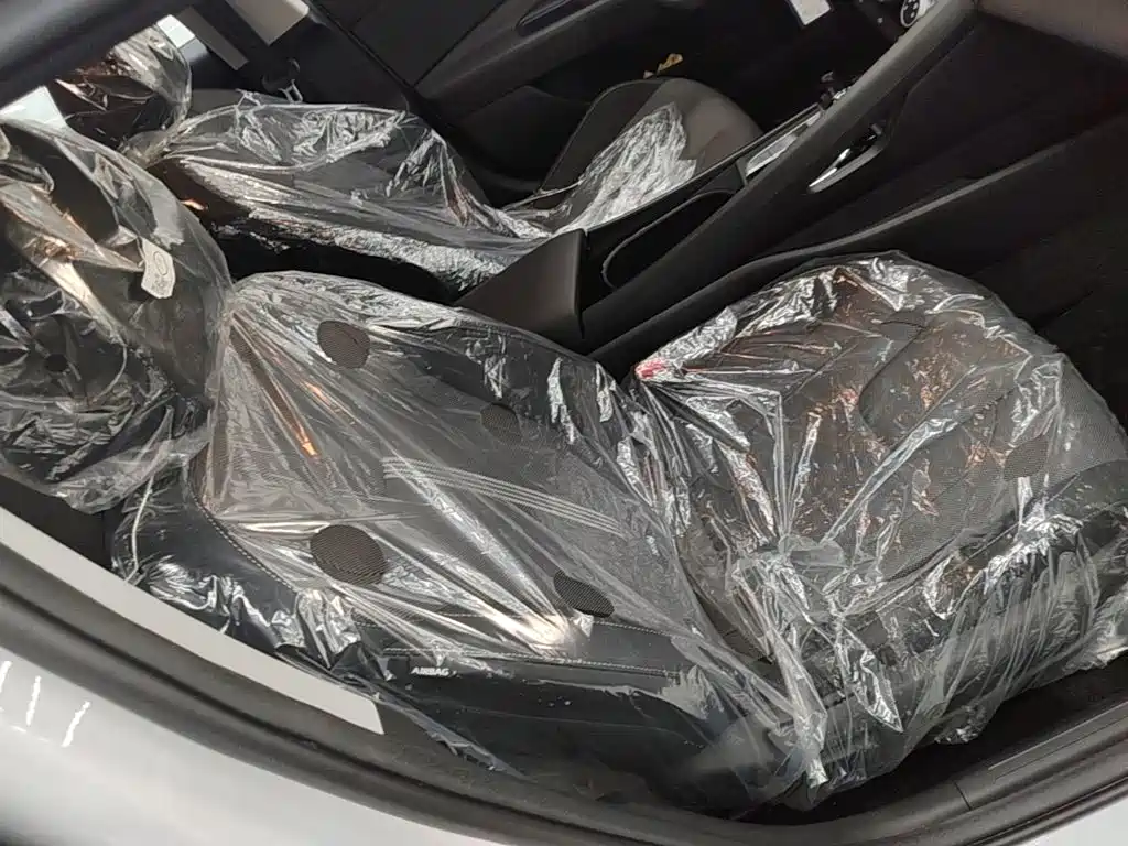 Hyundai Elantra — миниатюра 25
