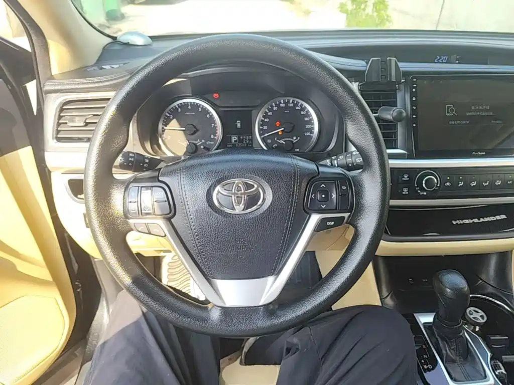 Toyota Highlander — миниатюра 11