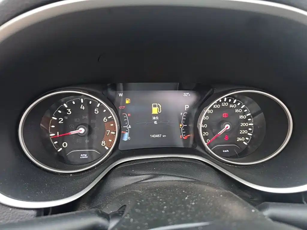 Jeep Compass — миниатюра 16