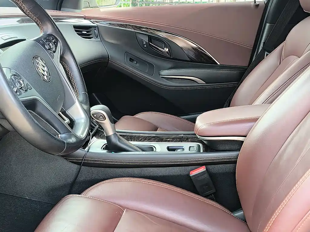 Buick LaCrosse — миниатюра 16