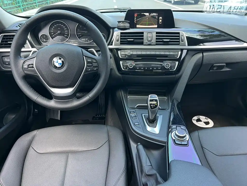 BMW 3 Series — миниатюра 7