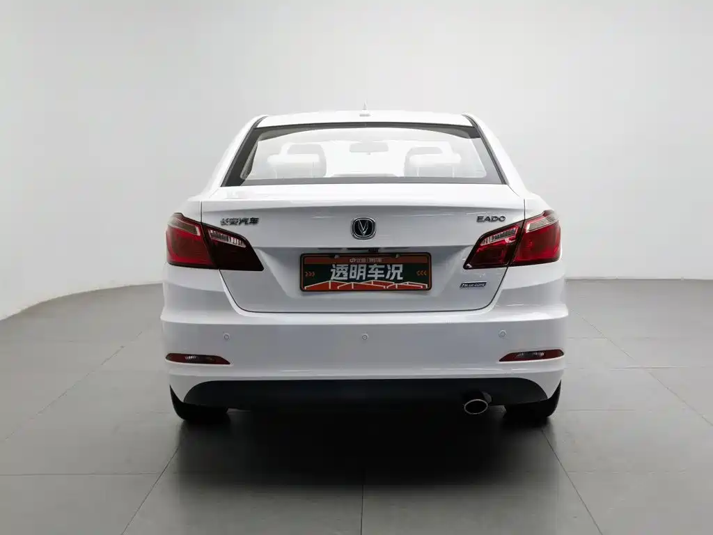 Changan Eado — миниатюра 4