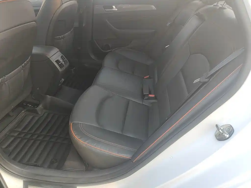 Hyundai Sonata — миниатюра 17