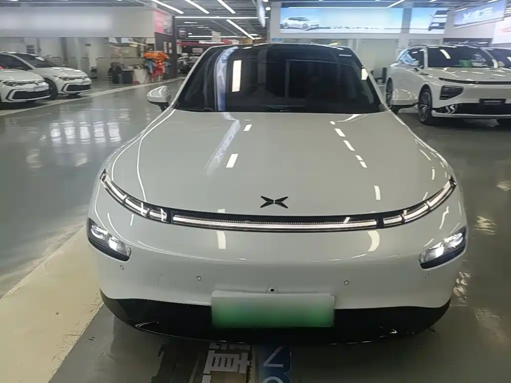 XPeng P7 — миниатюра 3
