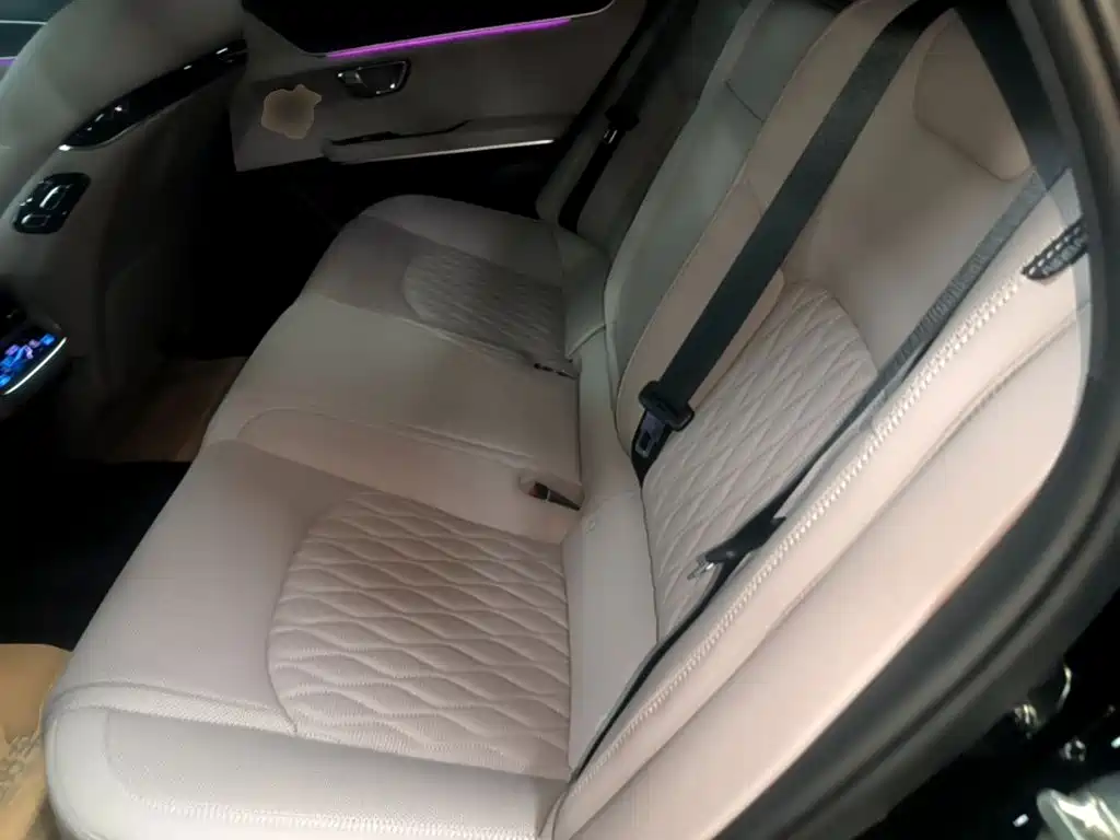 BYD Han — миниатюра 17