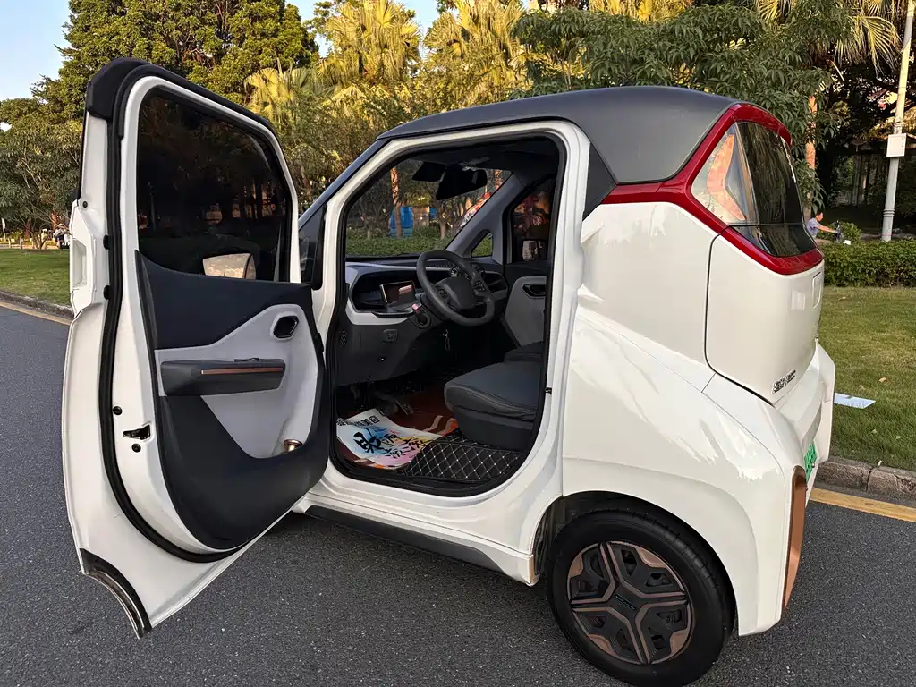 Baojun E200 — миниатюра 9