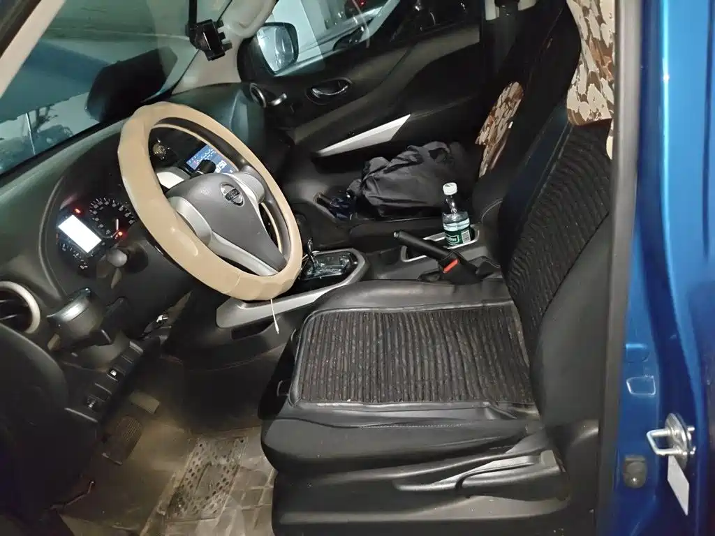 Nissan Navara — миниатюра 8