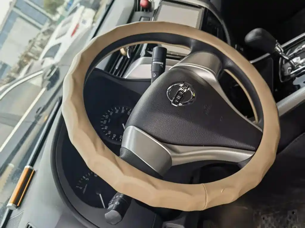 Nissan Navara — миниатюра 14