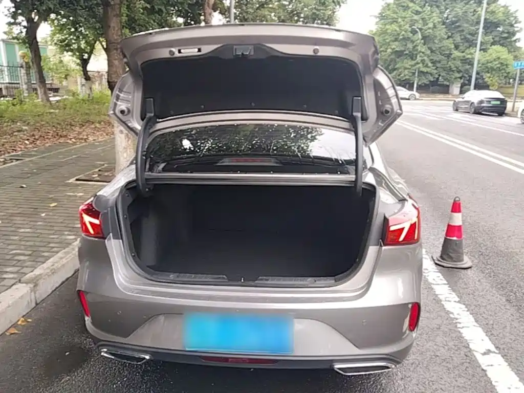 Changan Eado — миниатюра 19
