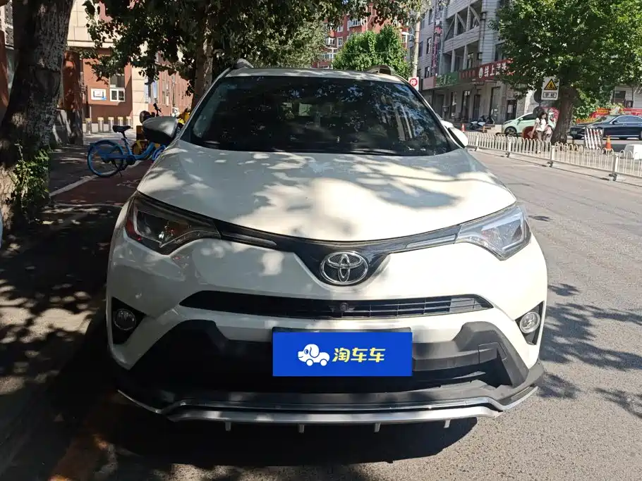 Toyota RAV4 — миниатюра 2