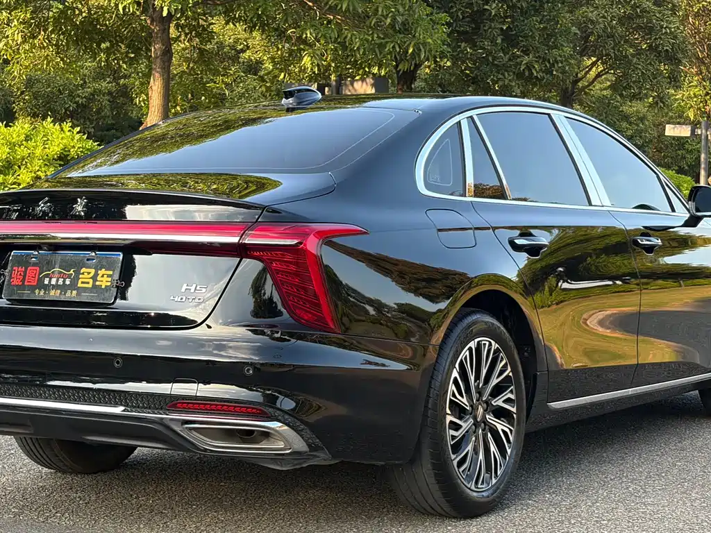 Hongqi Hongqi H5 — миниатюра 6