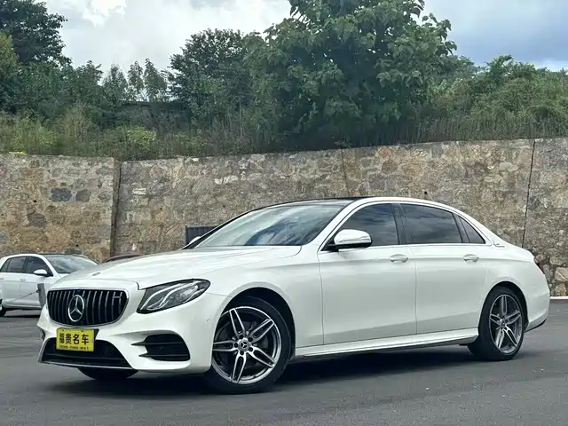 MERCEDES-BENZ  E CLASS