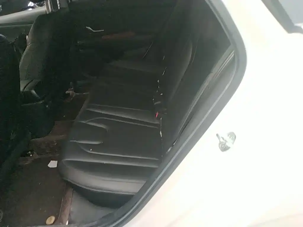 Hyundai Elantra — миниатюра 17