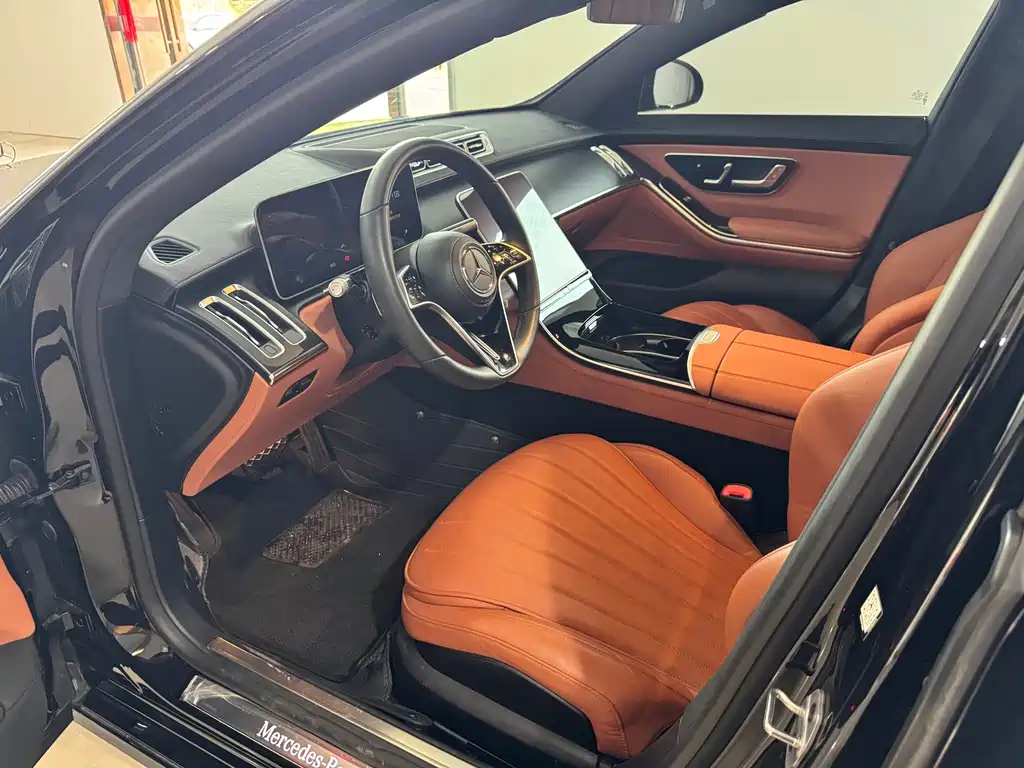 Mercedes-Benz S-Class — миниатюра 7