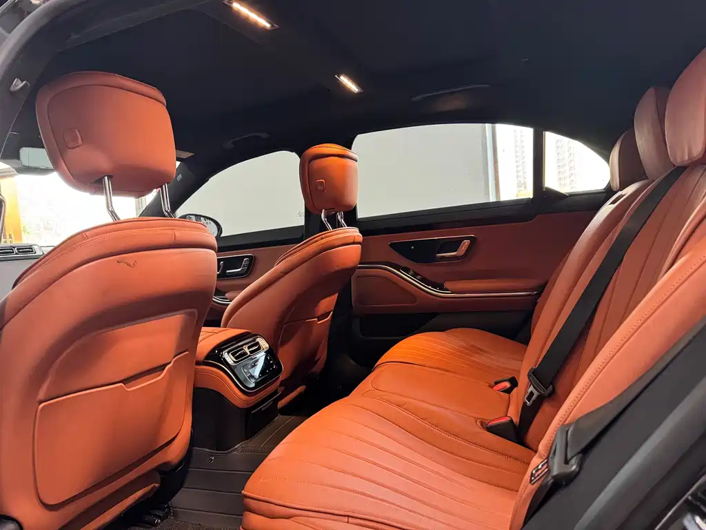 Mercedes-Benz S-Class — миниатюра 8