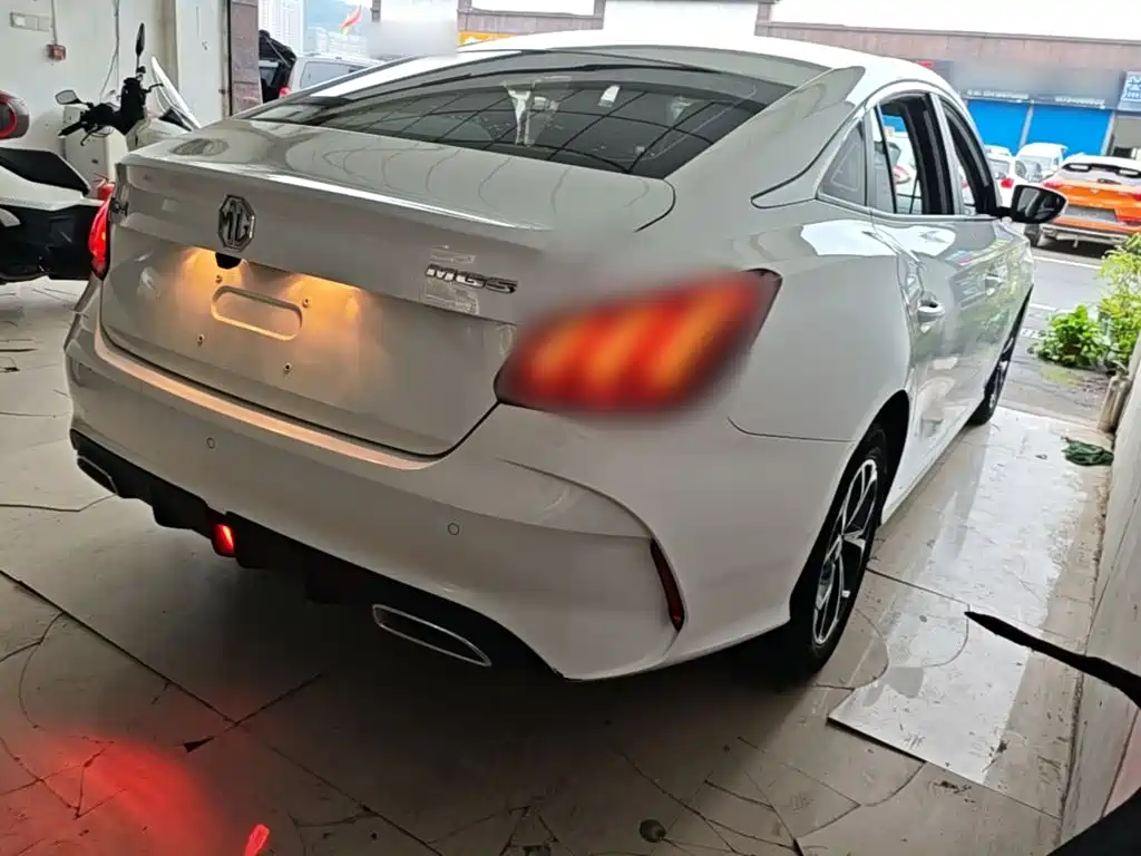 MG MG5 — миниатюра 7