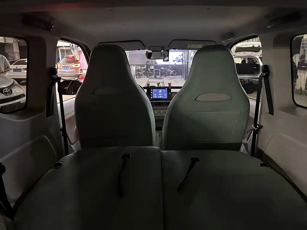 Wuling MINIEV — миниатюра 8