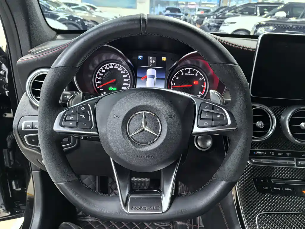 Mercedes-Benz GLC AMG — миниатюра 6