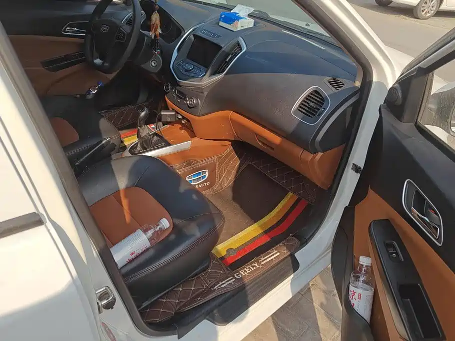 Geely King Kong — миниатюра 8