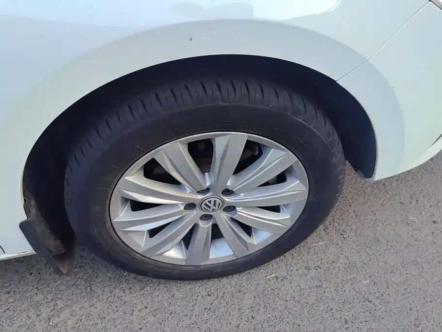 Volkswagen Bora — миниатюра 6