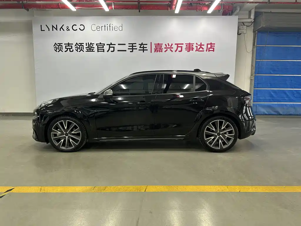 LYNK & CO. 02 HATCHBACK