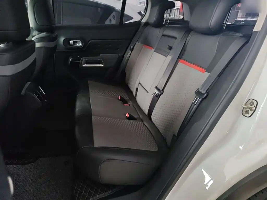 Citroen C5 AIRCROSS — миниатюра 17