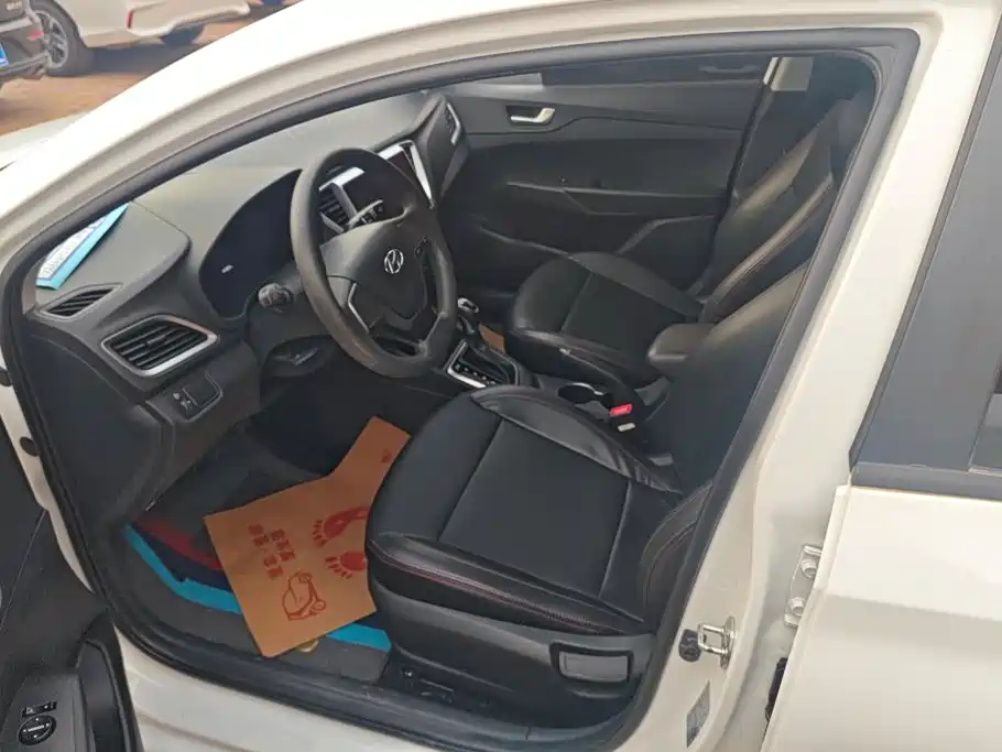 Hyundai Verna — миниатюра 9