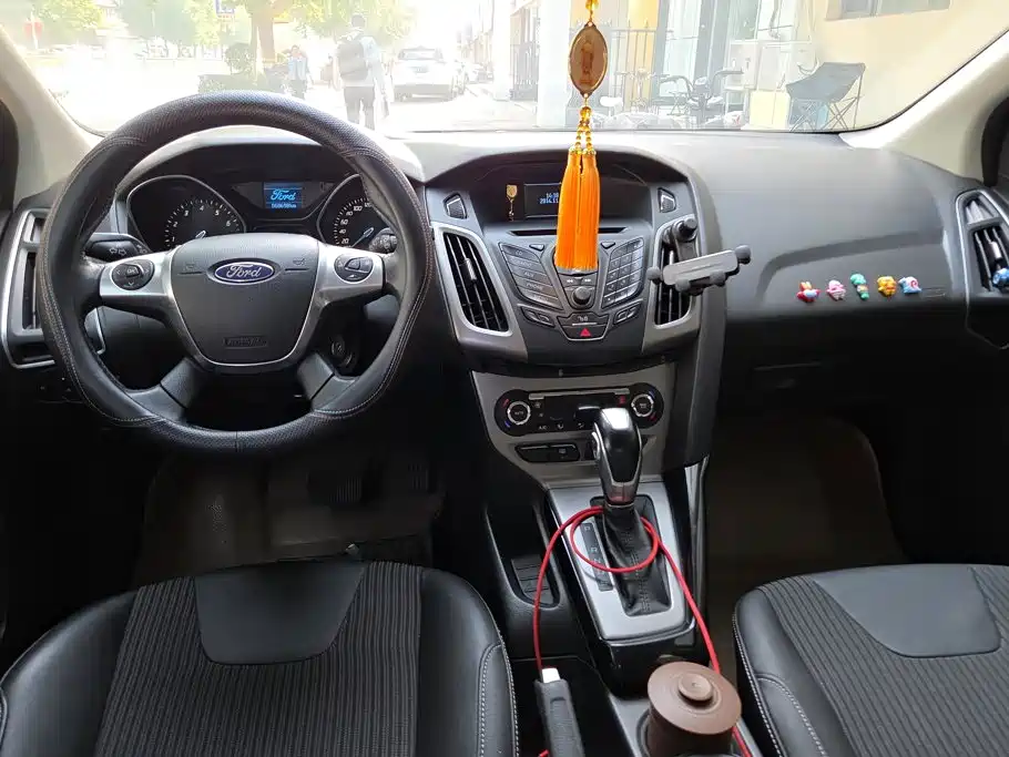 Ford Focus — миниатюра 12