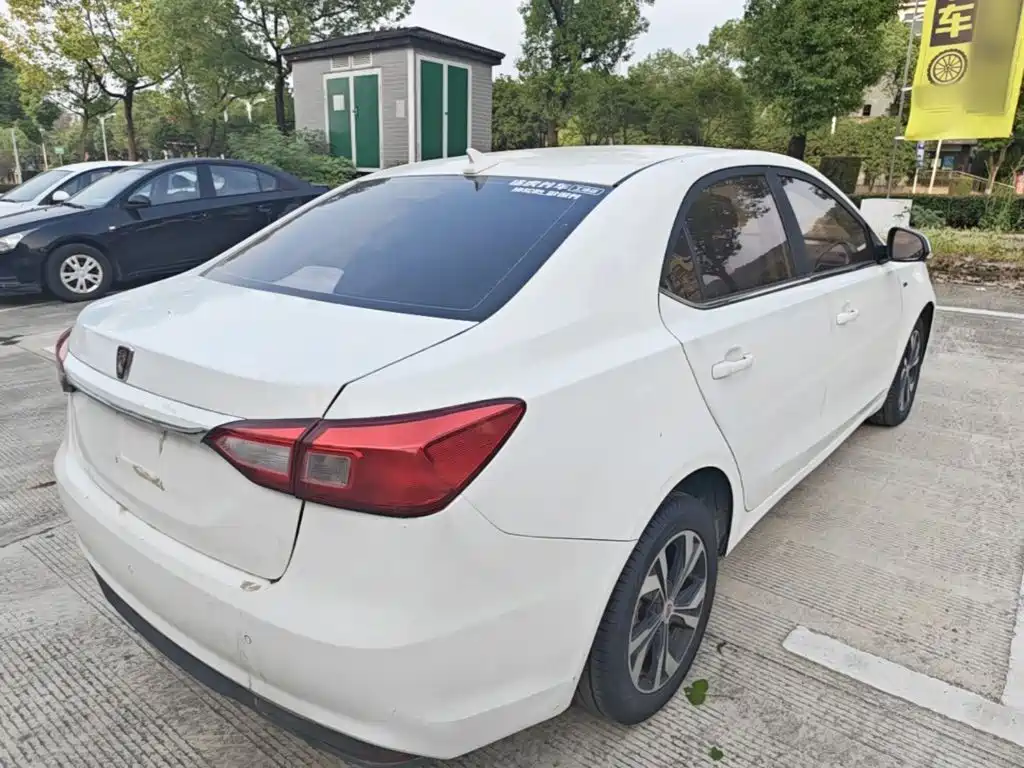 Roewe 360 — миниатюра 7