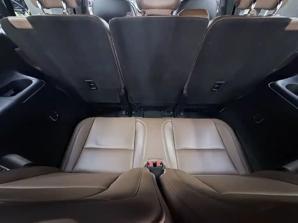 Lincoln Aviator — миниатюра 9