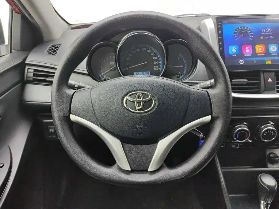 Toyota Yaris L — миниатюра 15