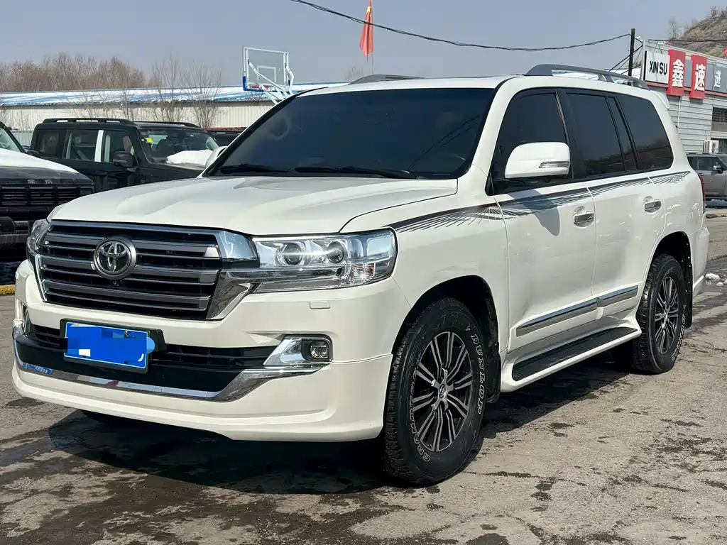 Toyota Land Cruiser 2014