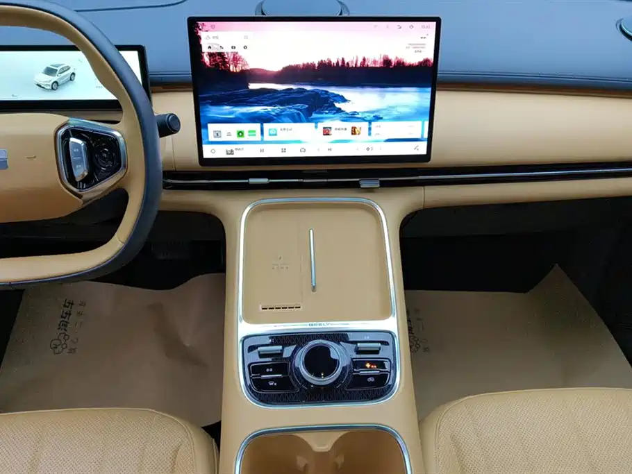 GEELY GALAXY GALAXY STARSHIP 7 EM I