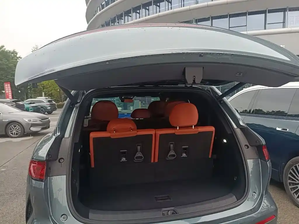 BYD Tang L — миниатюра 19